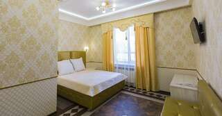 Гостиница Monomakh | Hotel Томск Номер полулюкс с 1 двуспальной кроватью-1